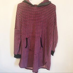 Women’s hooded sleep shirt, sz large